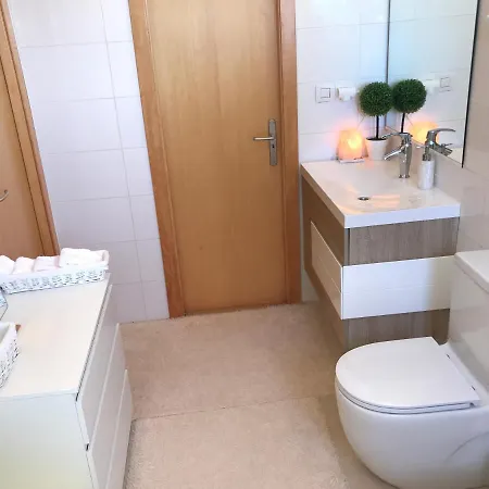 Viparaiso アパート アデヘ